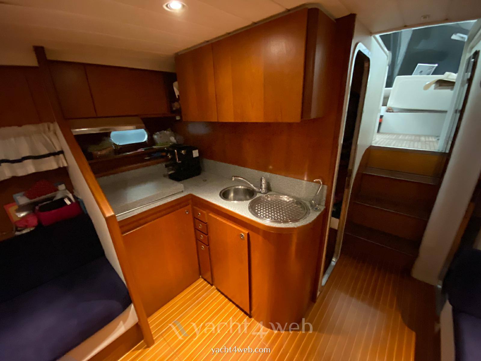 Ferretti S47 используется