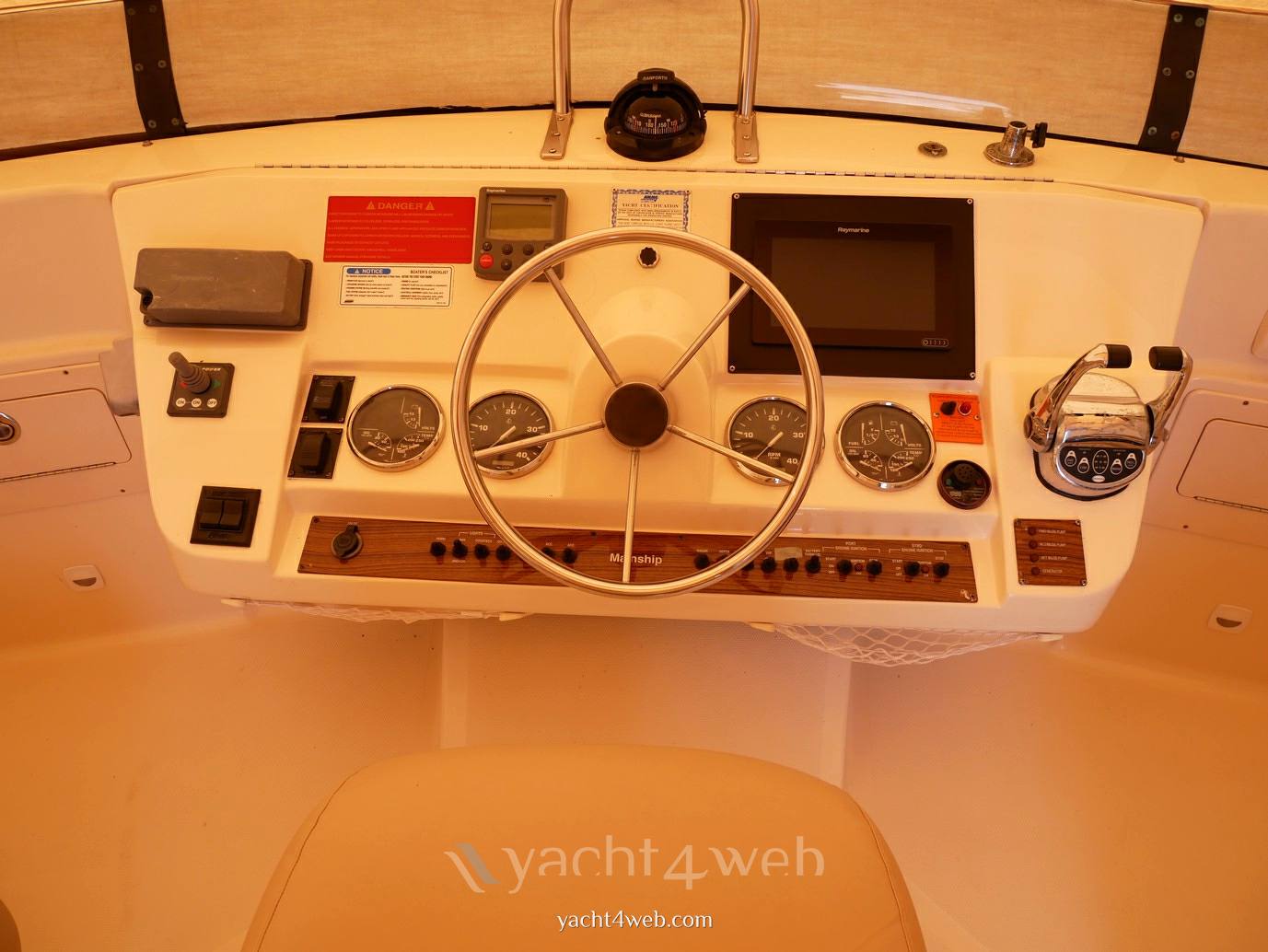 Mainship 400 trawler Flybridge usato