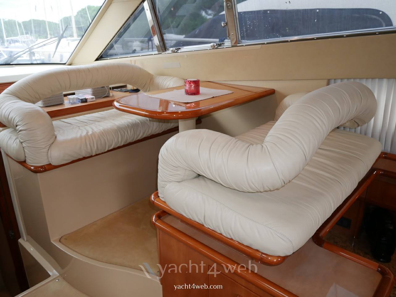 Ferretti 480 