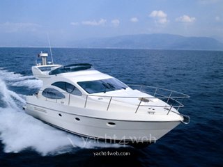 Azimut Yachts 42