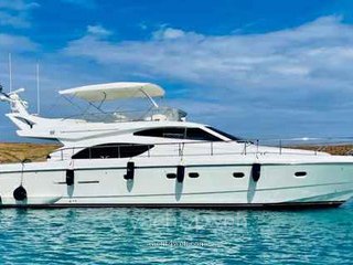 Ferretti Yachts 530