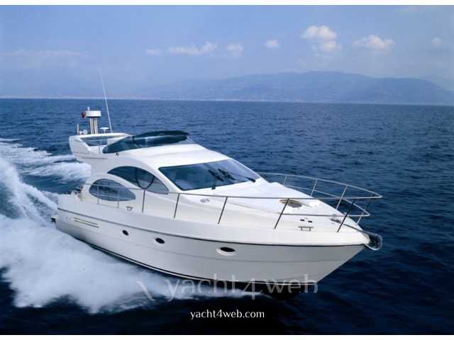 Azimut 42