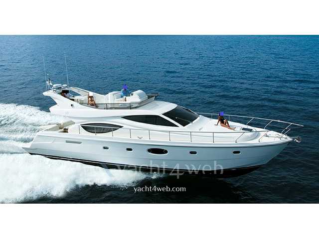 Ferretti 550