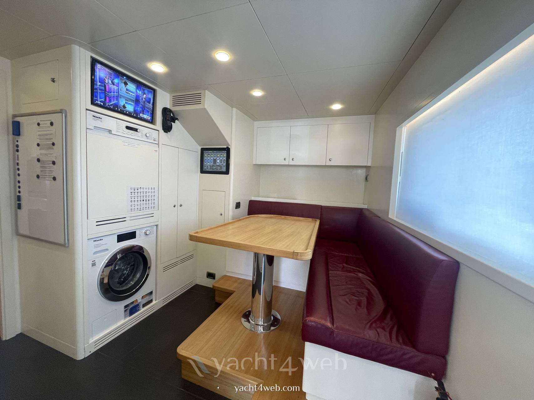 Cantiere delle marche Darwin 86 Dislocanti