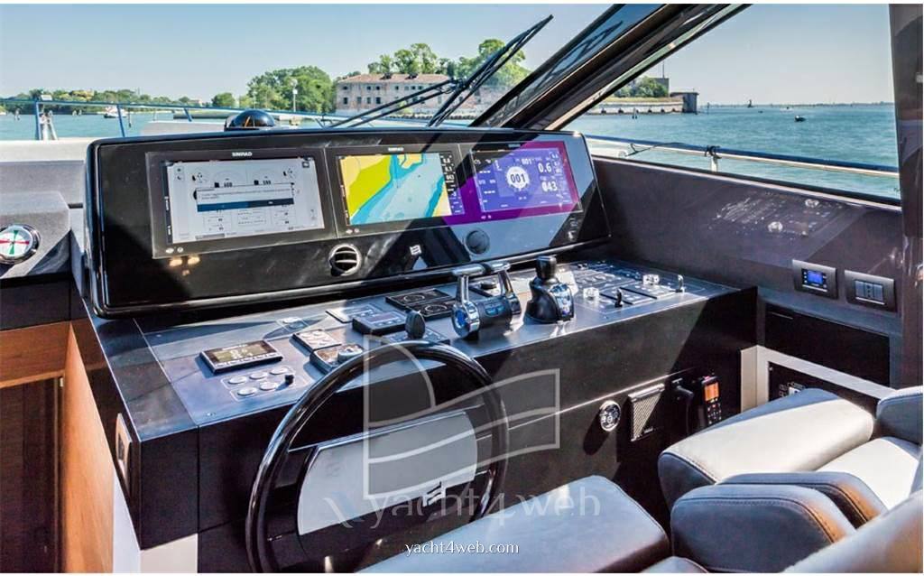 Ferretti yachts Ferretti 670