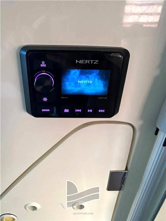 Astondoa 464 as Flybridge