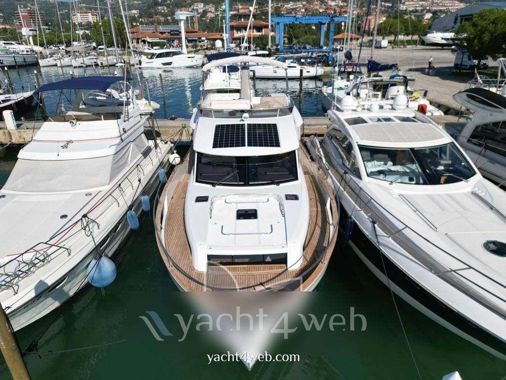 Greenline yachts 48 fly Flybridge