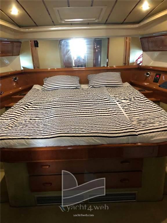 Ferretti yachts 53 Flybridge