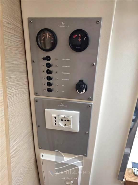 Capelli Cap 28 wa barca a motore