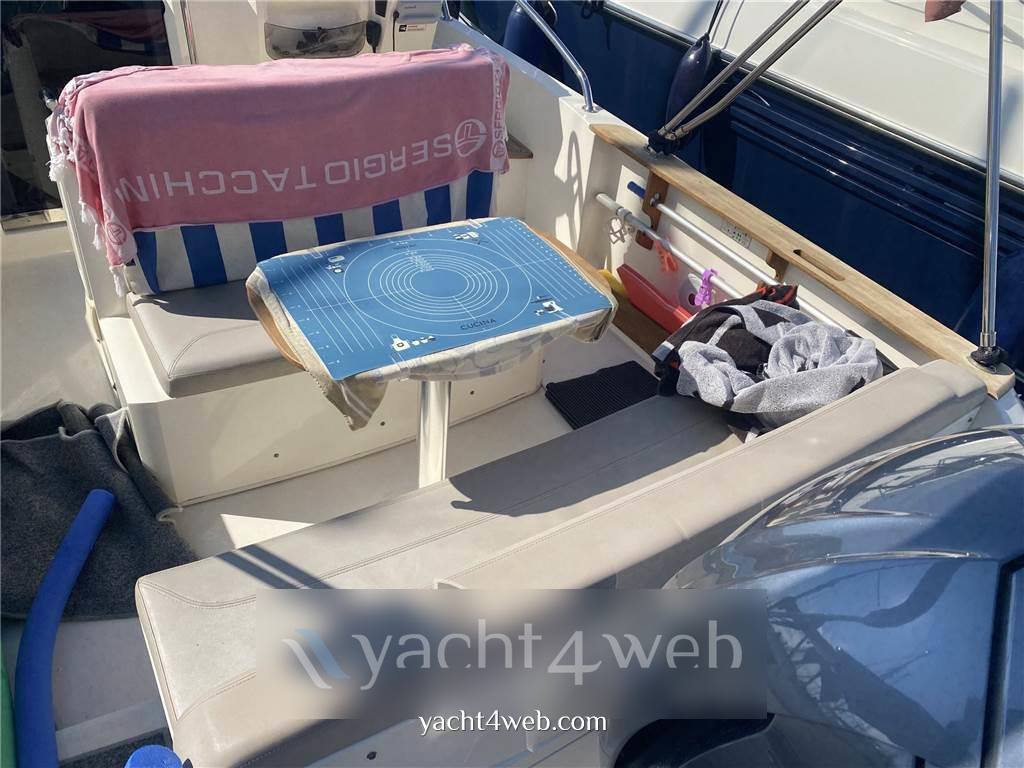 Capelli Cap 28 wa Motoryacht usato