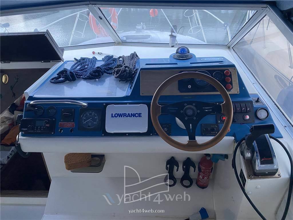 Fairline 24 carrera Day cruiser usato