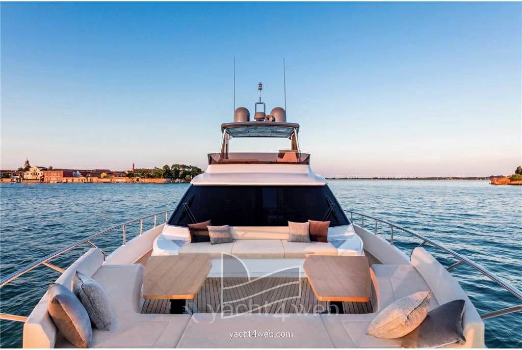 Ferretti yachts Ferretti 670 Hard top usato