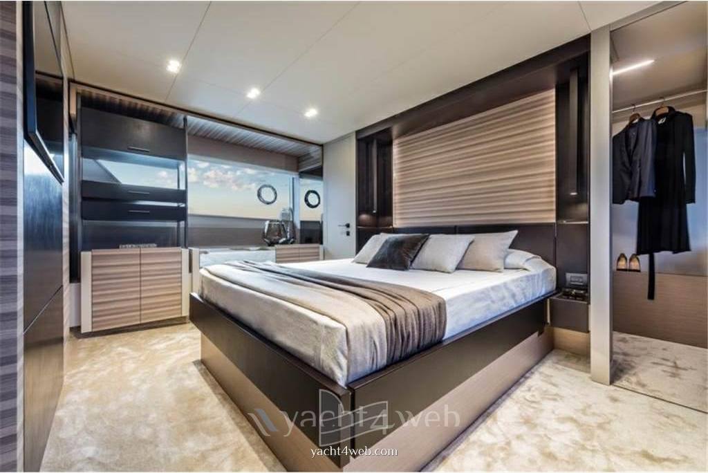 Ferretti yachts Ferretti 670 Barca a motore usata in vendita