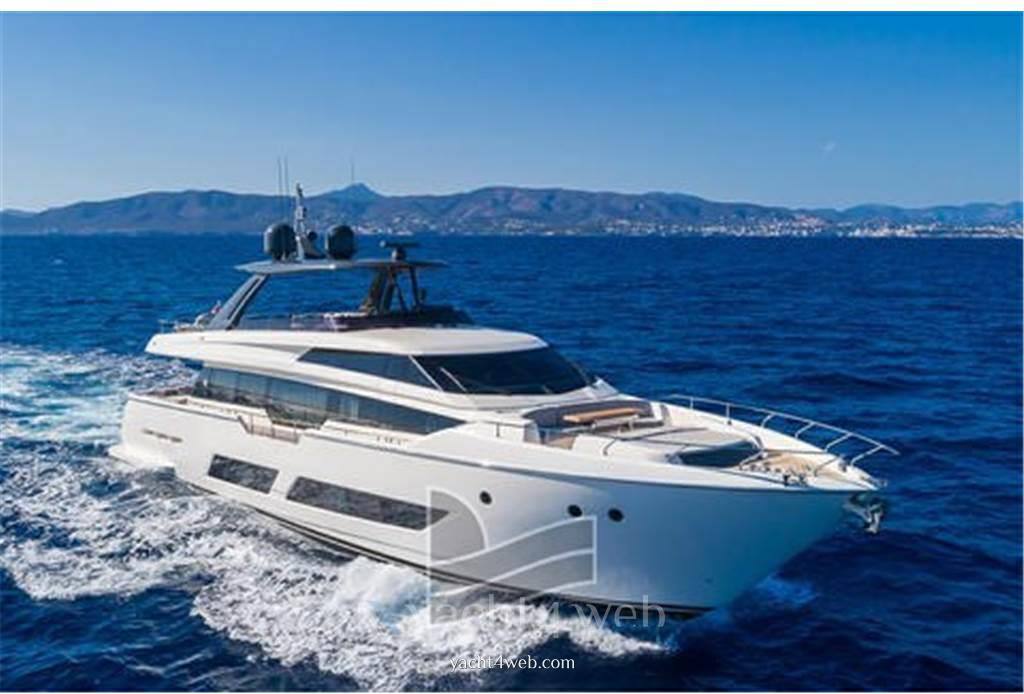 Ferretti yachts Ferretti 850 ht Barca a motore usata in vendita