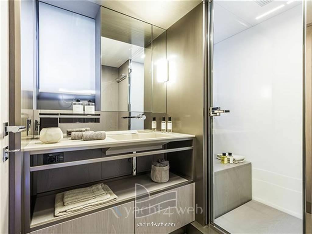 Ferretti yachts Ferretti 850 ht Barca a motore usata in vendita