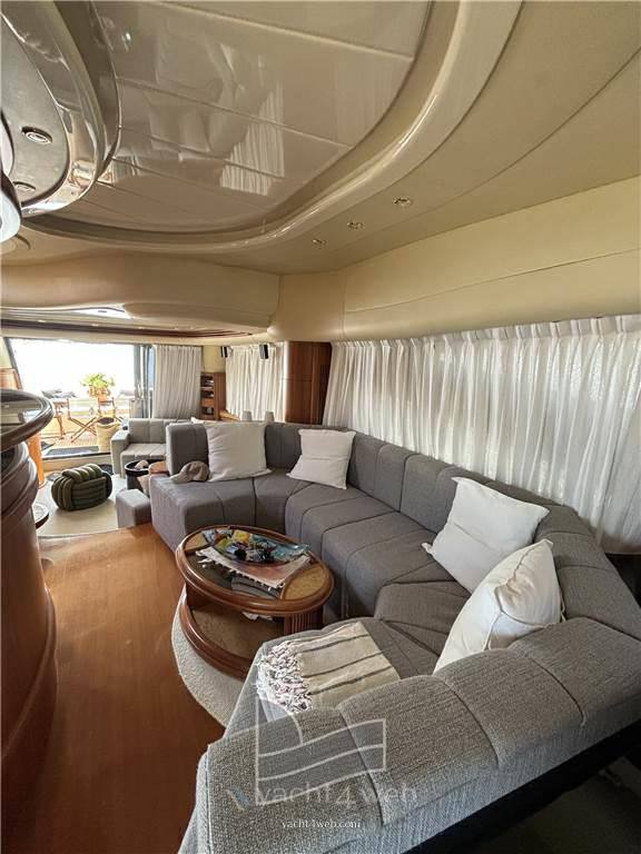 Azimut 68 Моторная лодка