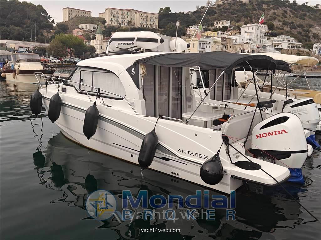 Beneteau Antares 8
