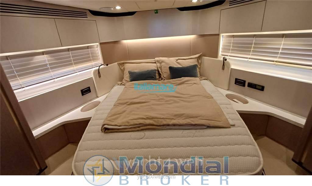 Azimut Fly 60 Barco de motor usado para venta