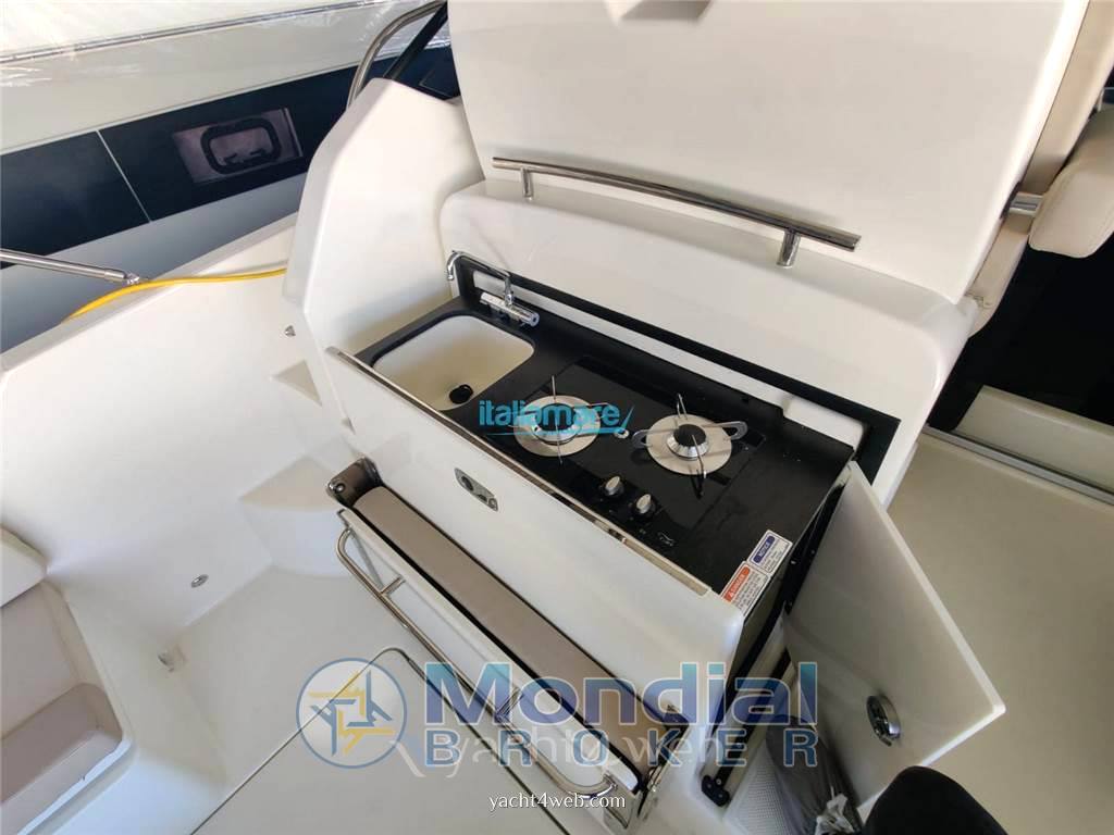 Quicksilver Active 875 sundeck used