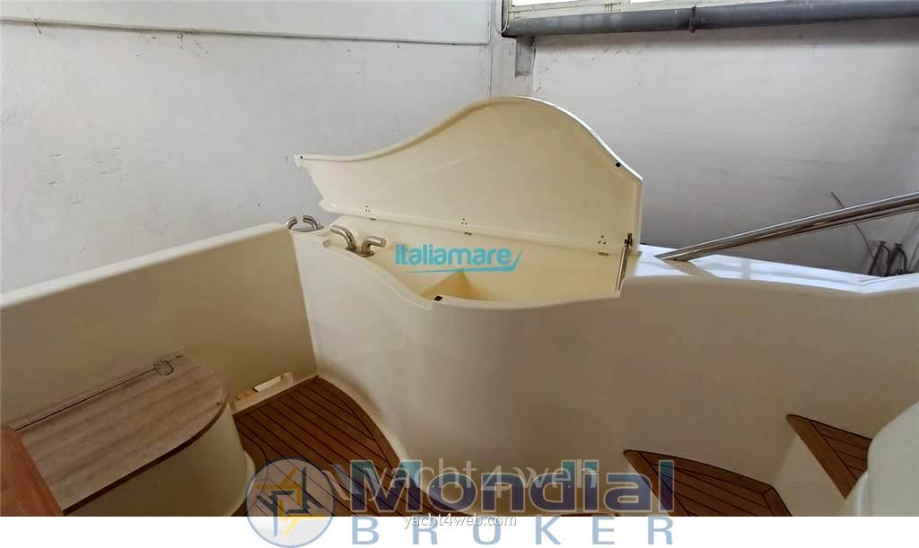 Ferretti yachts Ferretti 592 Flybridge