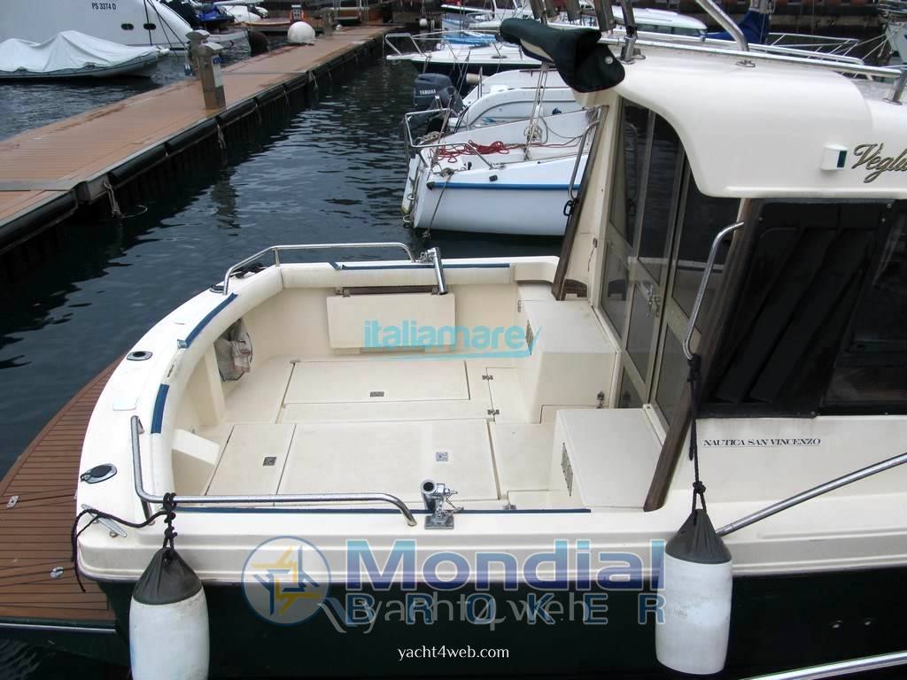 Finnautica Vegliatura 27 Barca a motore usata in vendita