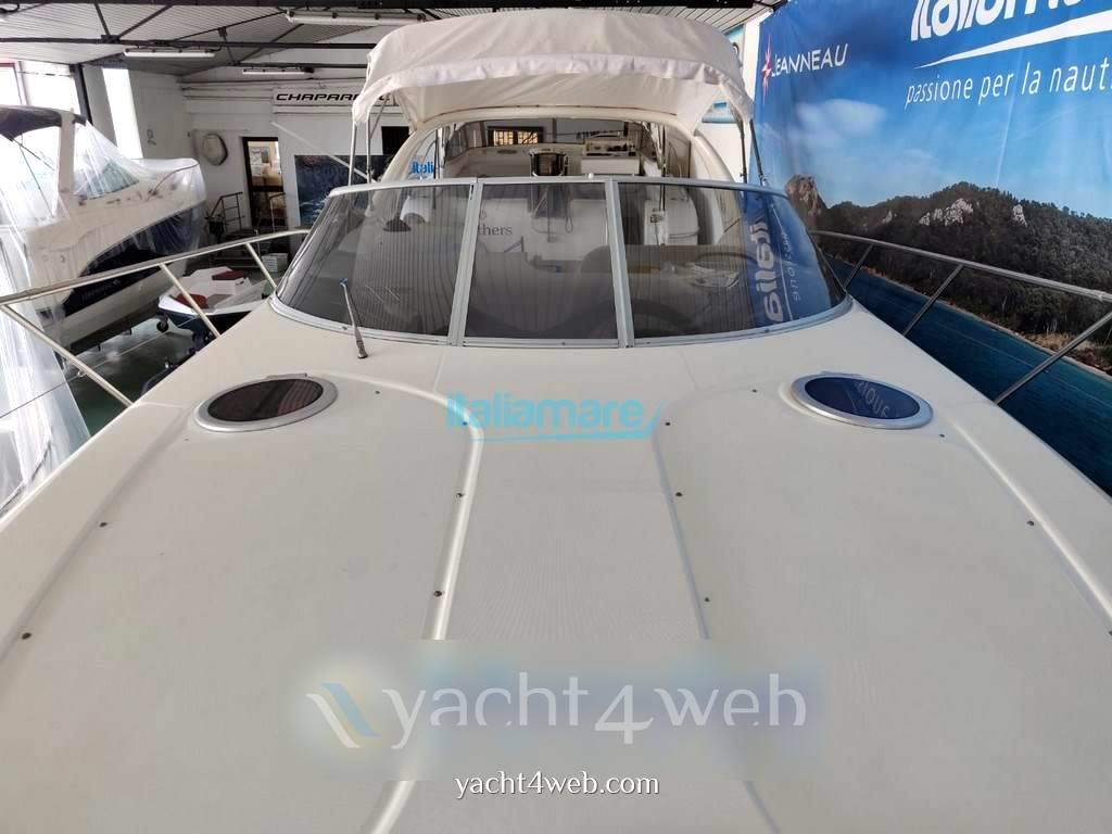 Cranchi Zaffiro 34 Express Cruiser