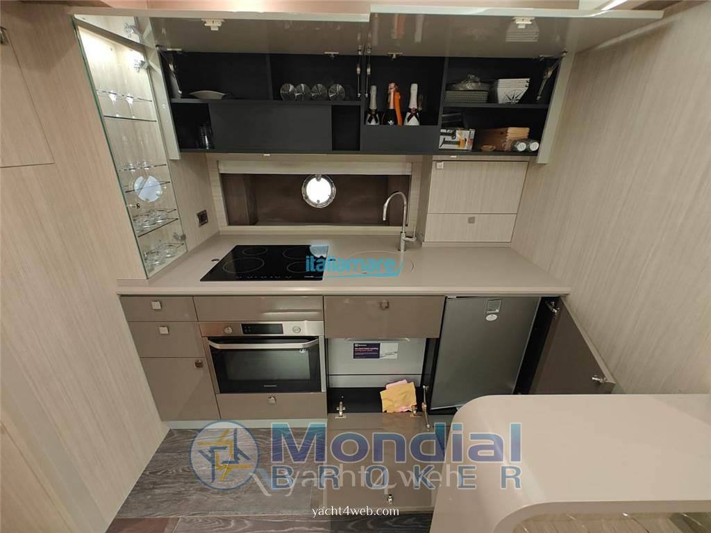 Cranchi 60 st Фото