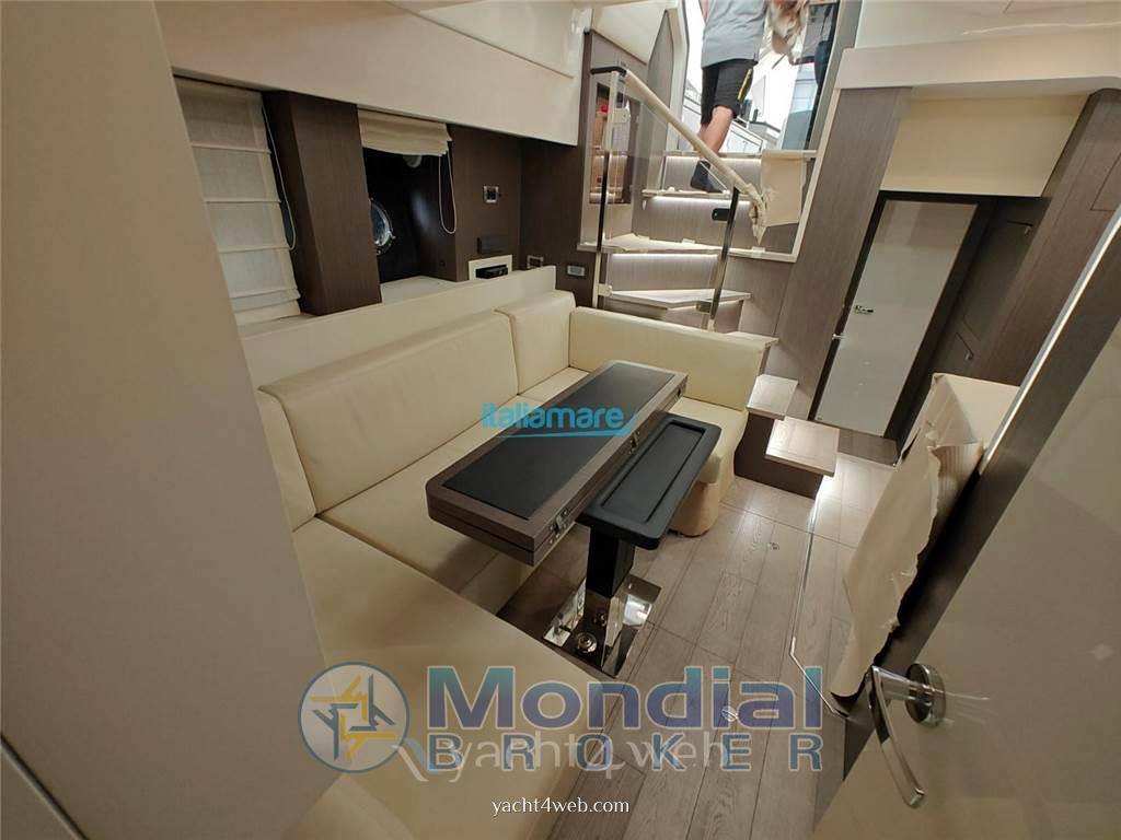 Cranchi 60 st Жесткий верх используется