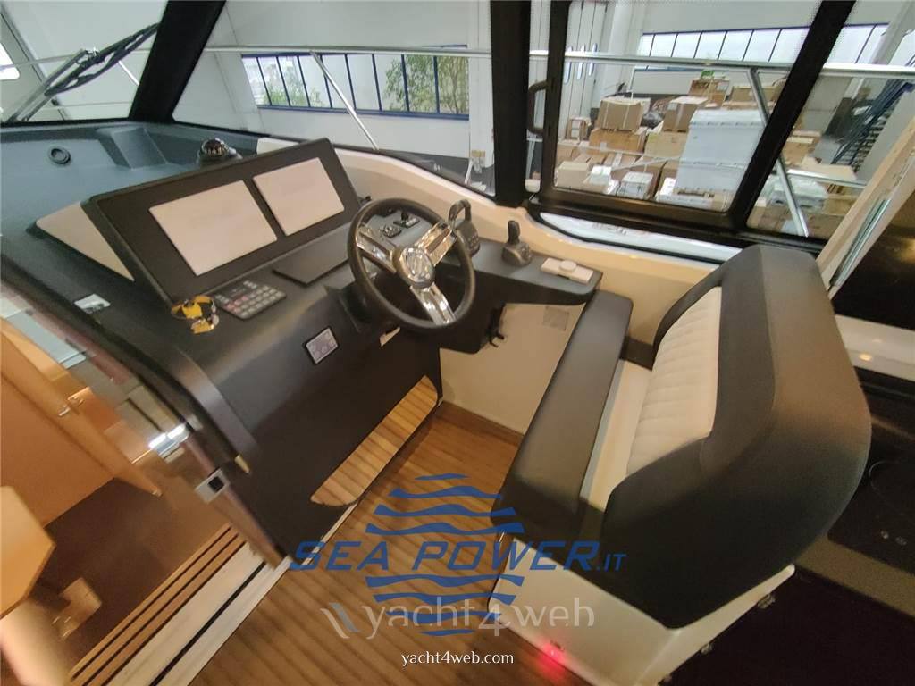 Bavaria Sr 36 hard top charter