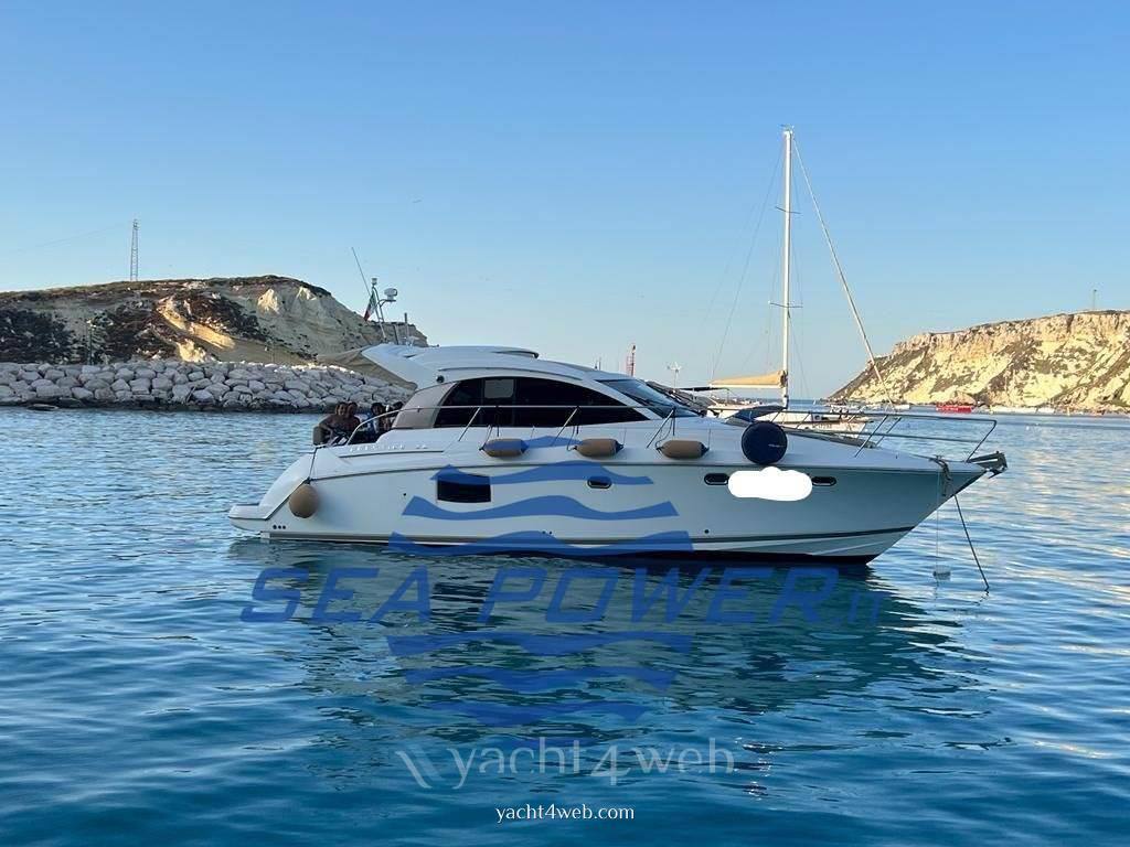 Jeanneau Prestige 38 s Motor boat used for sale