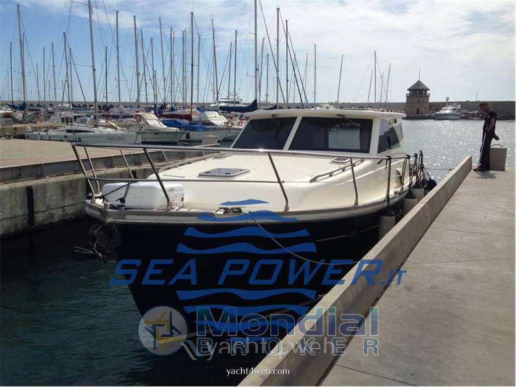 Estensi Goldstar 420 Motor boat used for sale