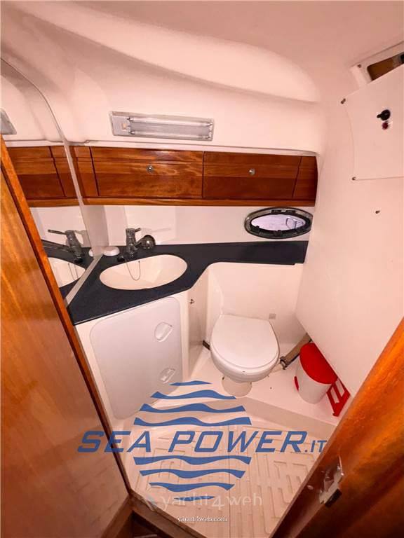 Bavaria 29 sport dc Motor boat used for sale
