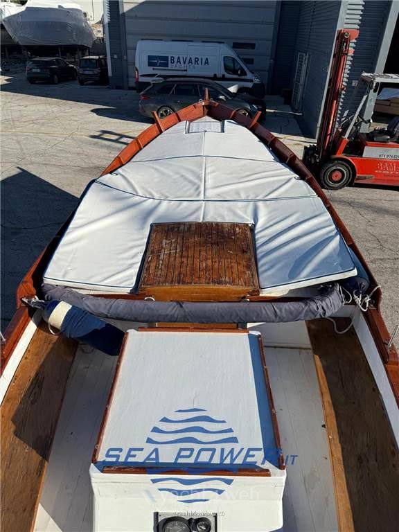 Porto santo stefano Gozzo barca a motore