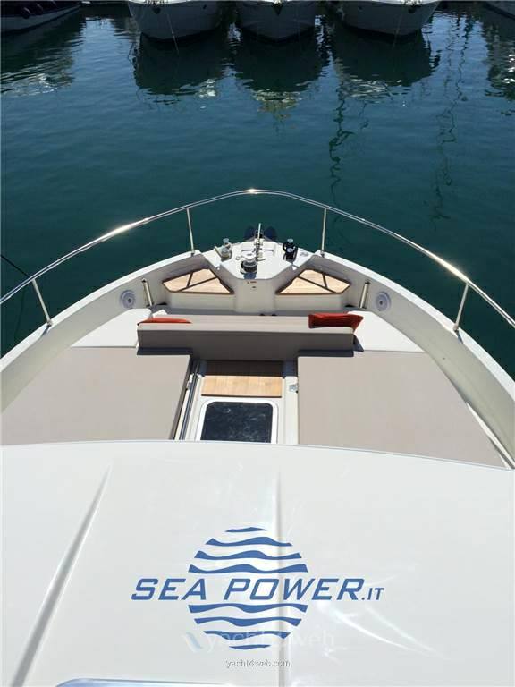 Cranchi Eco trawler 43 Photo