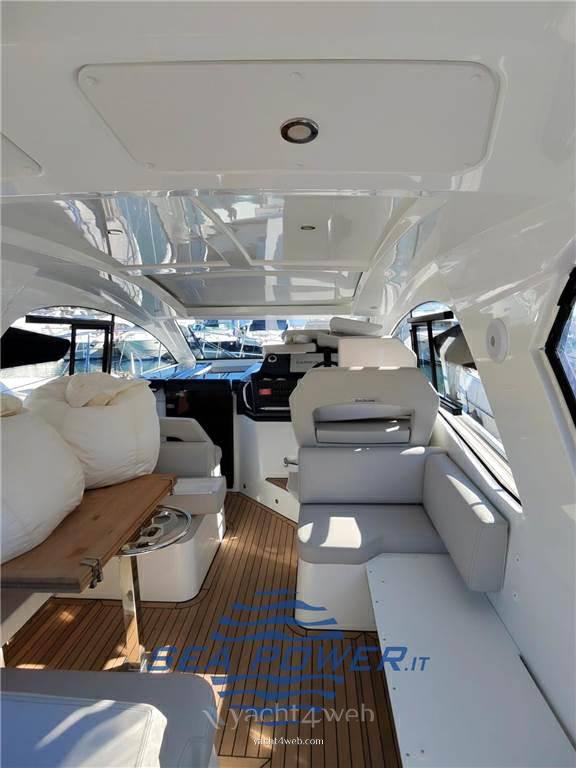 Beneteau Gran turismo 36 bateau à moteur