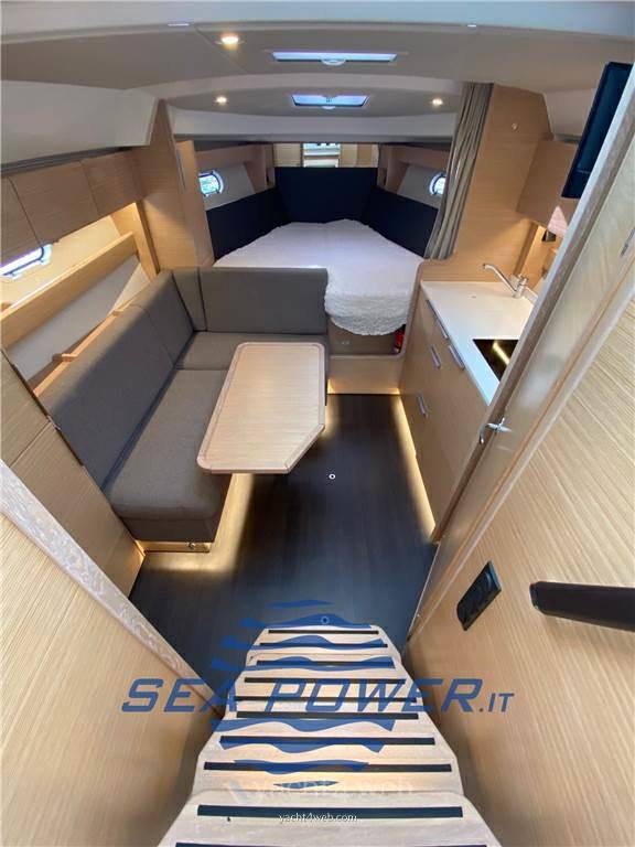 Bavaria S 33 hard top Bateau à moteur nouveau en vente