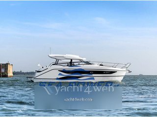 Bavaria Sr 38 open top charter