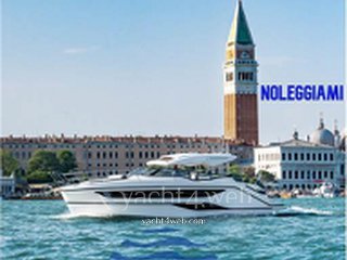 Bavaria Sr 38 open top charter