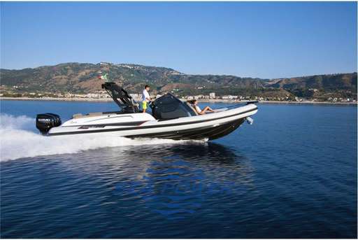 Ranieri international Ranieri international Cayman 35.0 Executive Charter