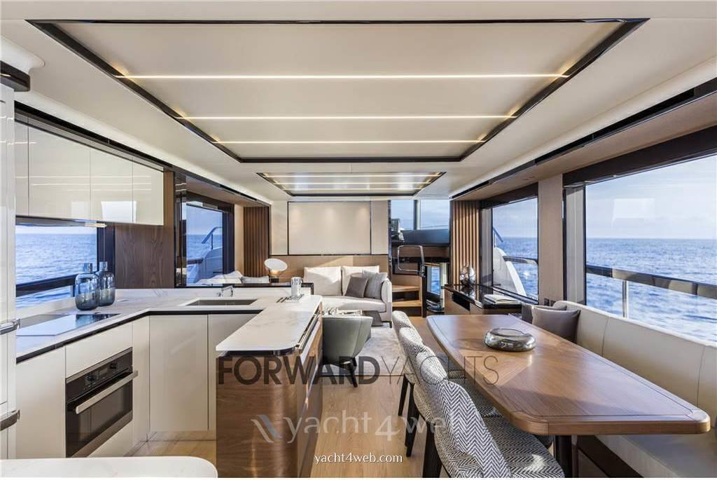 Absolute Navetta 68