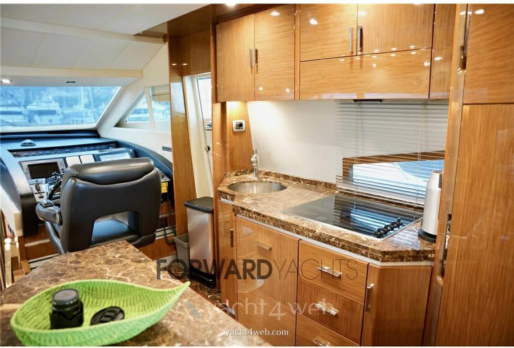 Dominator yachts Dominator 62