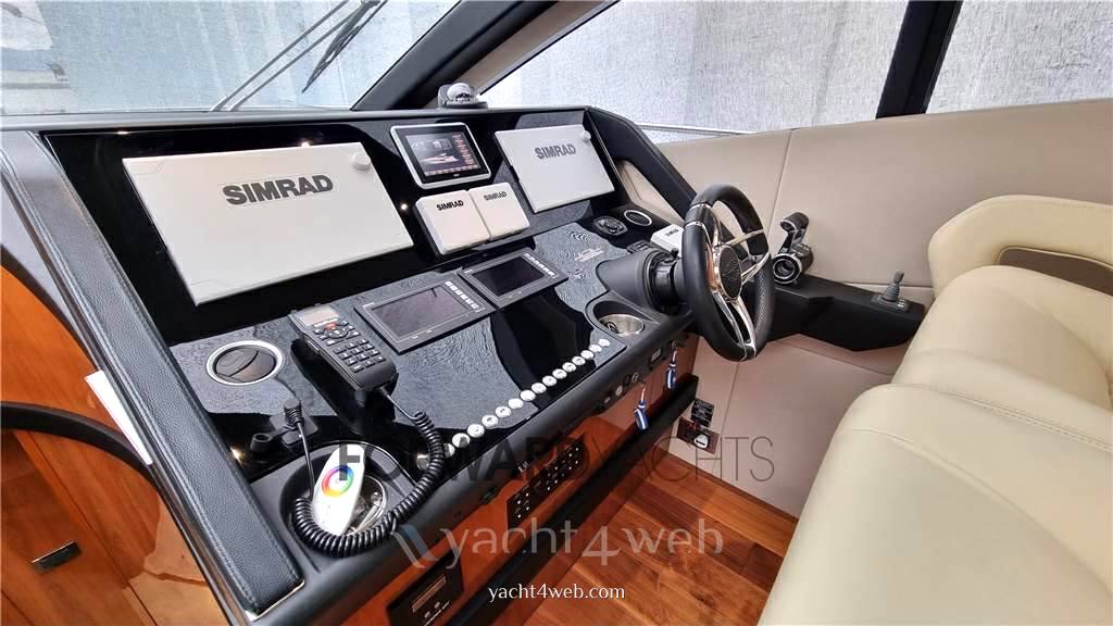 Sunseeker 68 sport yacht