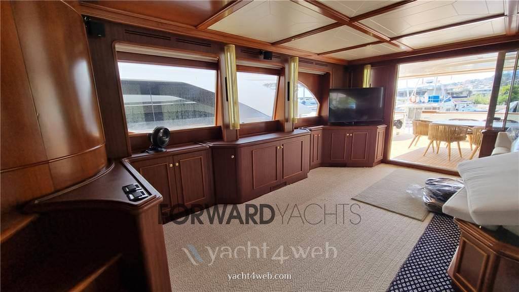 Custom line Navetta 27 Motoryacht verwendet