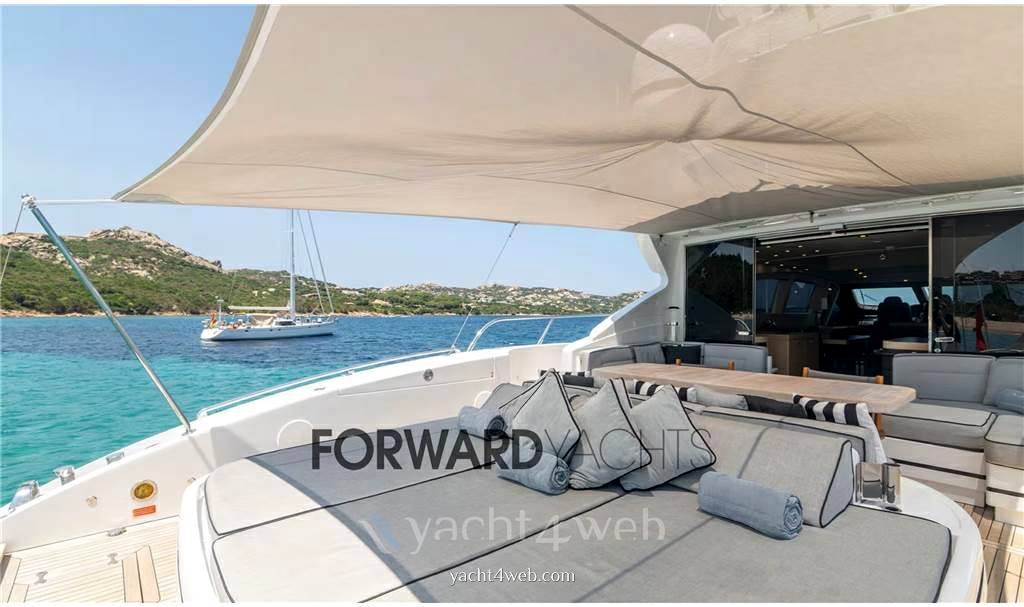 Overmarine Mangusta 92 bateau à moteur