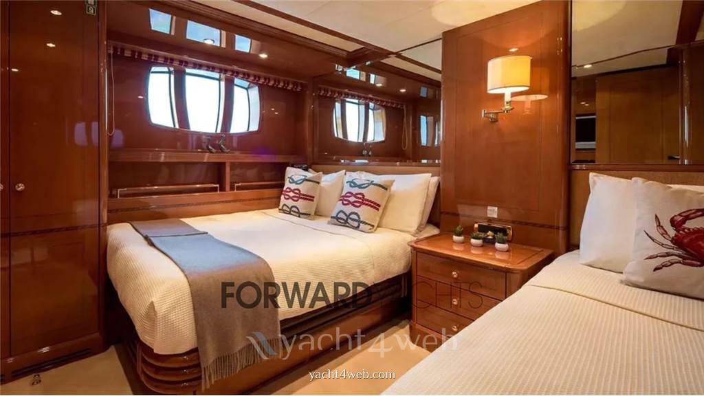Benetti Legend 85 bateau à moteur