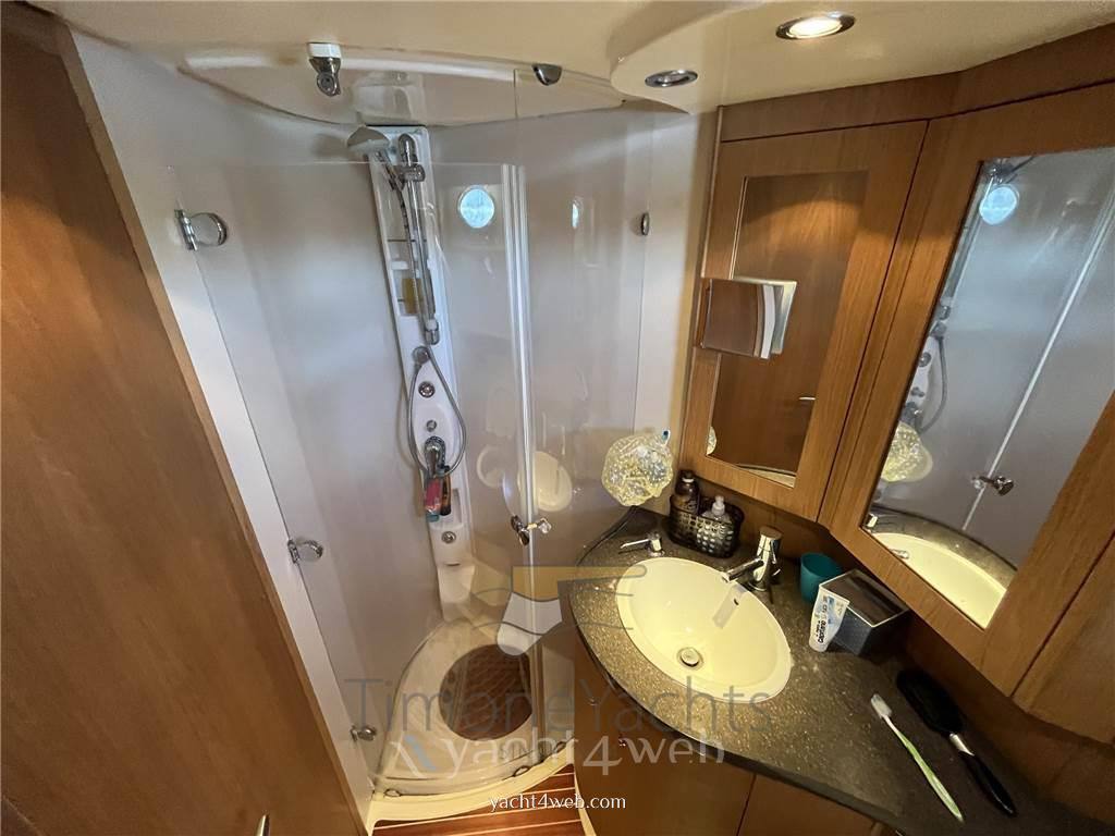 Aicon 56' fly bridge