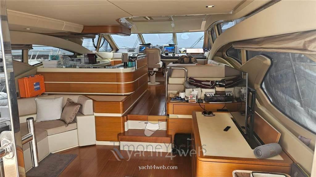 Azimut 60 flybridge