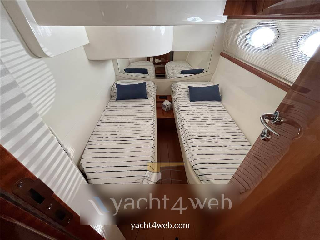 Pershing 46'