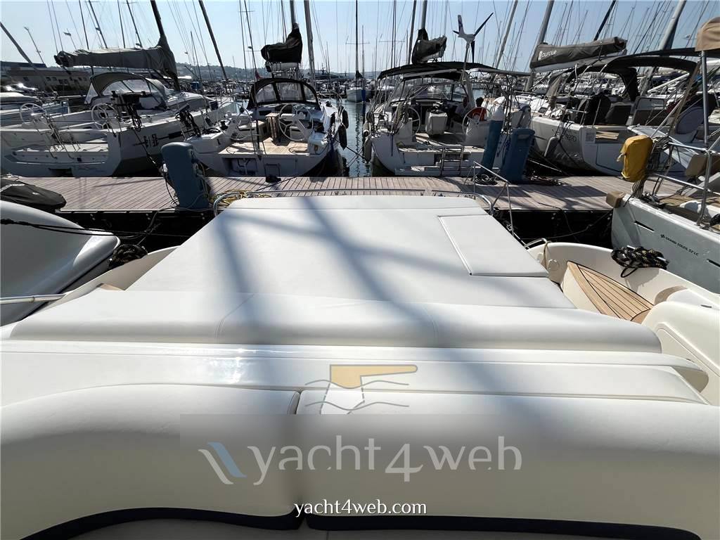 Princess yachts V 48