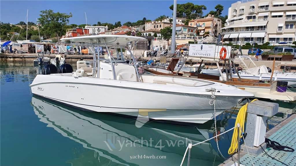 Boston whaler Outrage 320